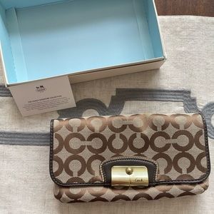 Coach Kristen Signature C op art large wristlet wallet